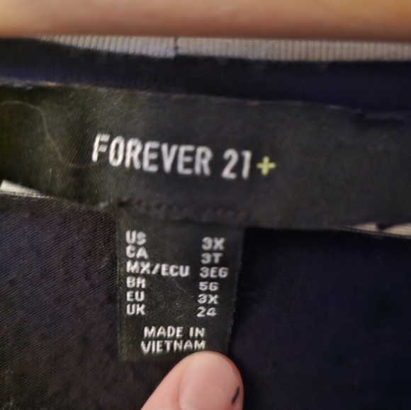 V Cut Stripped with a bulit choker - Picture 4 of 4